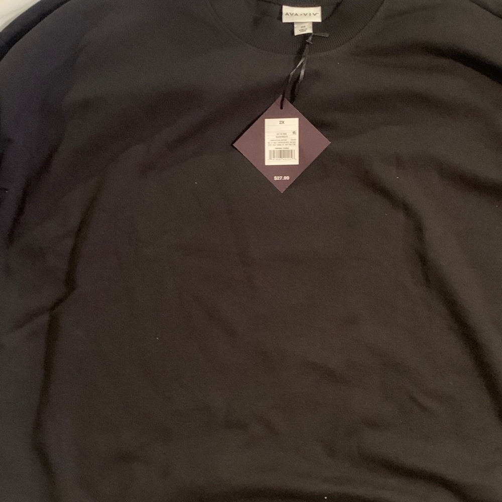 Black Sweater 2x - Picture 3 of 3